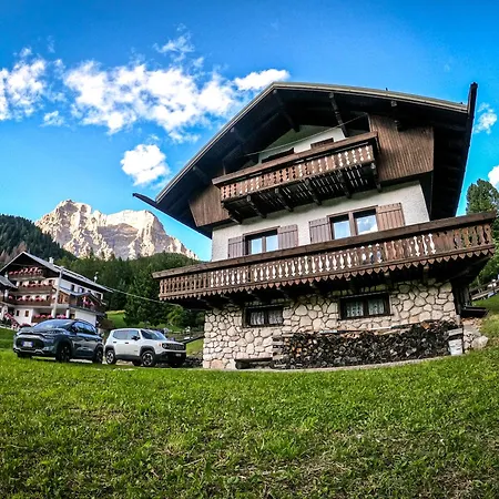 Della Civetta Chalet *
